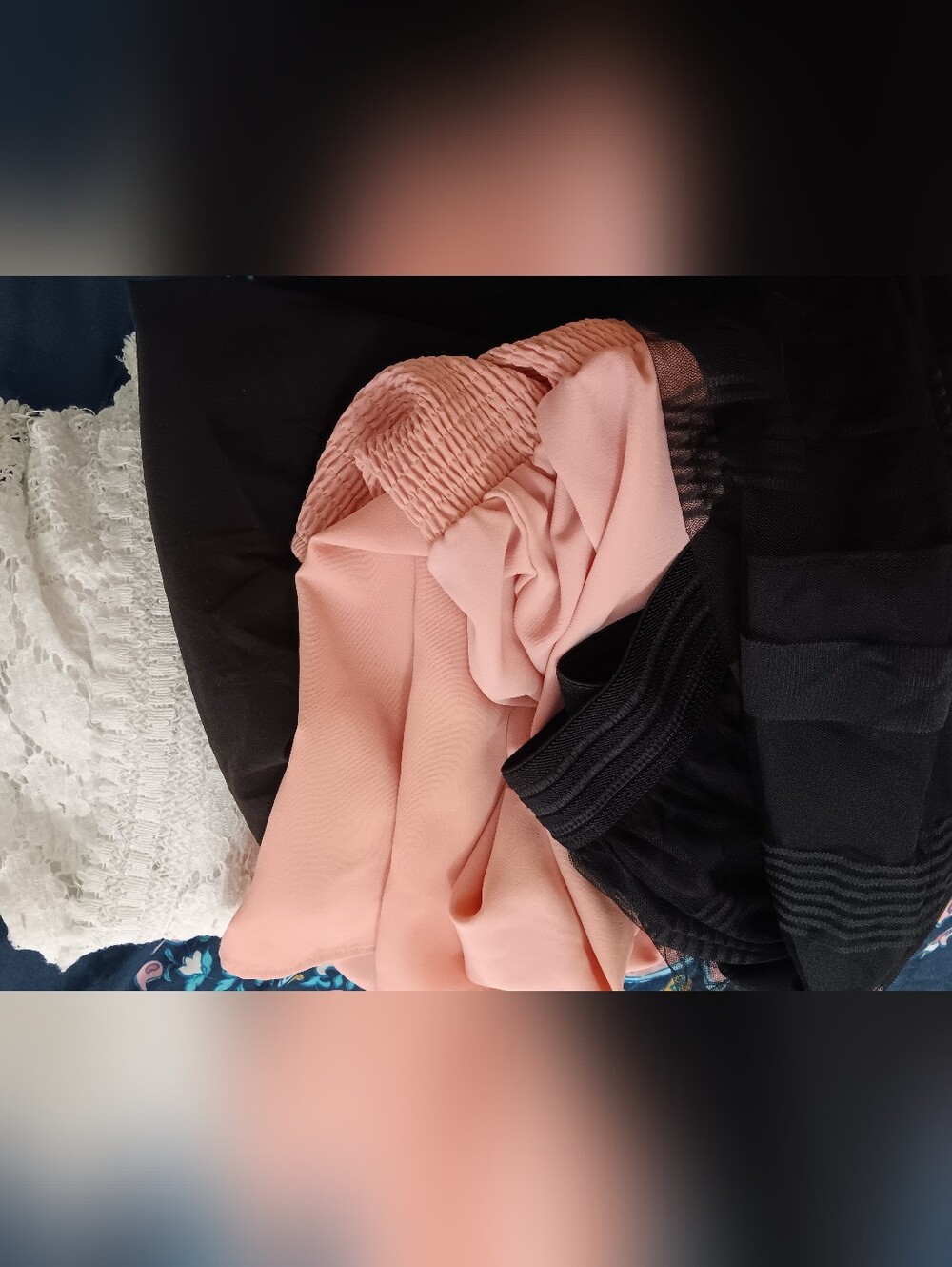 4 meduim large bundle 2 dress 2 skirt
